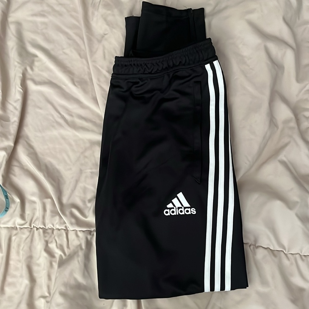 Adidas Excellent Smoke free Black White Triple Stripes, ankle zippers + Pockets